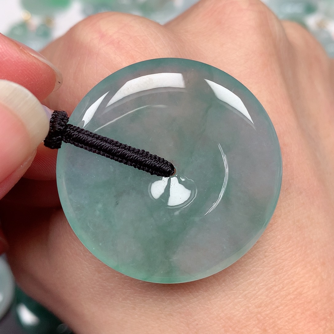 翡翠颈饰未镶嵌平安扣吊坠