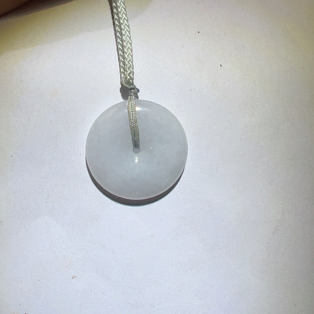 翡翠颈饰未镶嵌吊坠