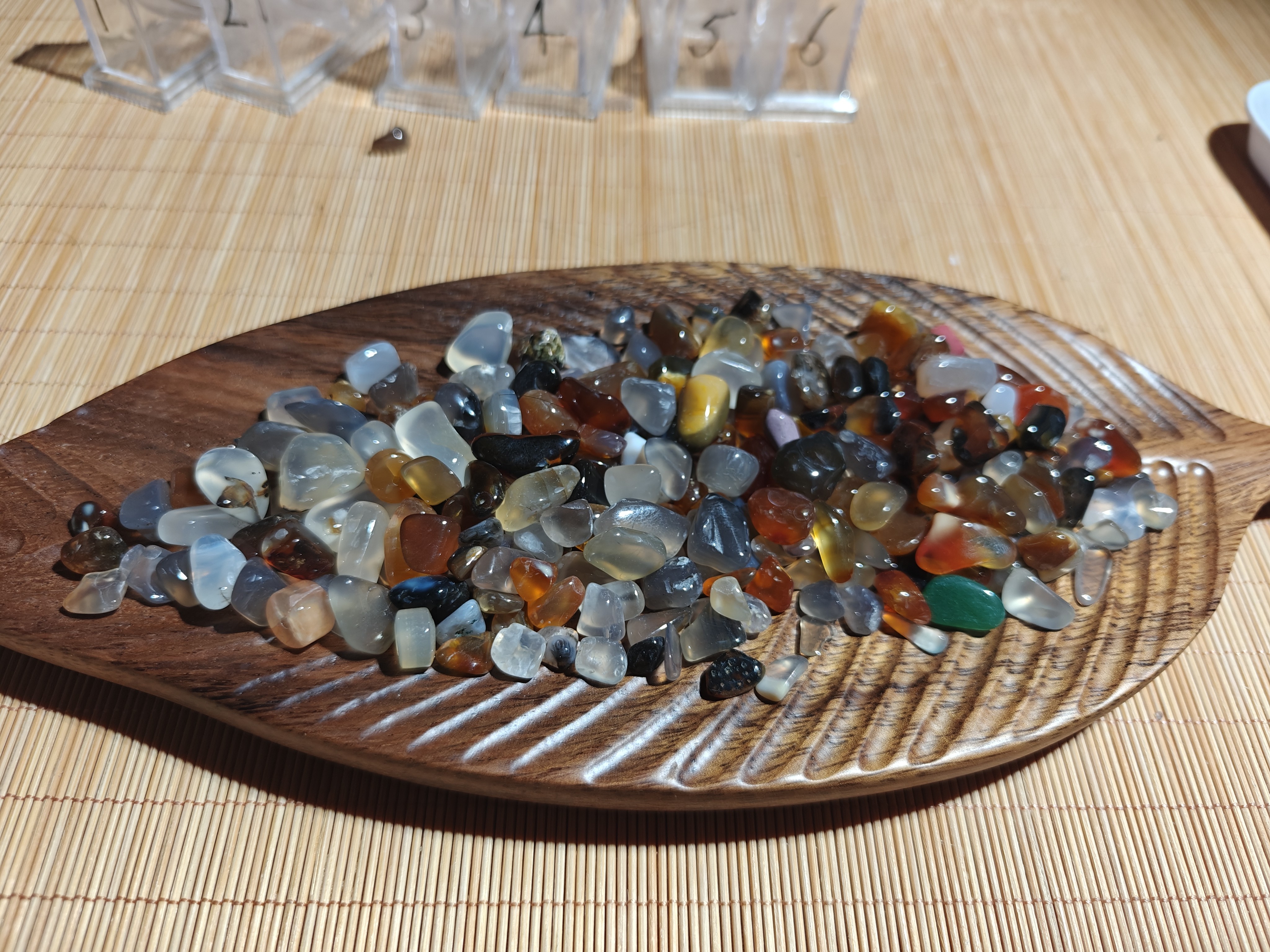 玛瑙随型块鱼缸石摆件