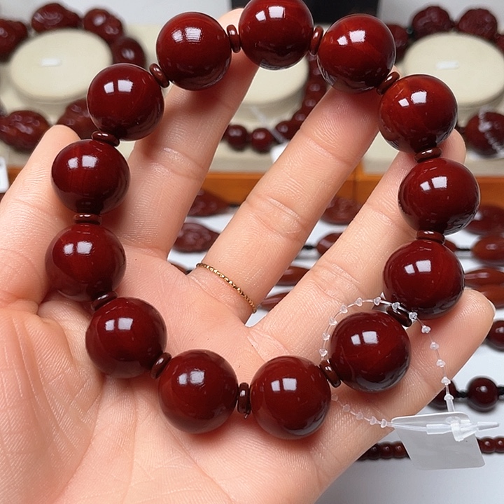 橄榄核手串运****司玉化光珠