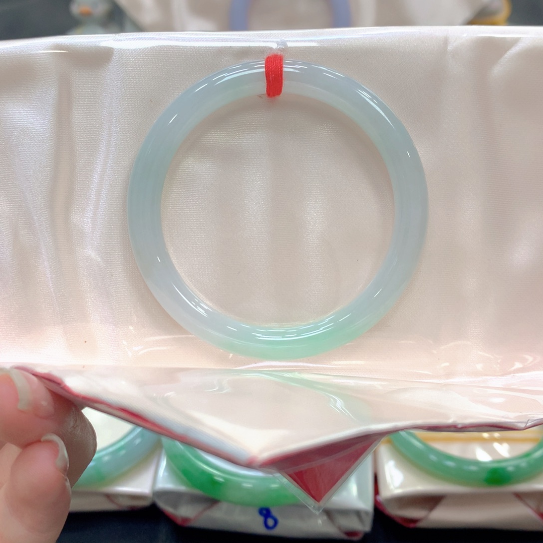 翡翠未镶嵌手镯2号