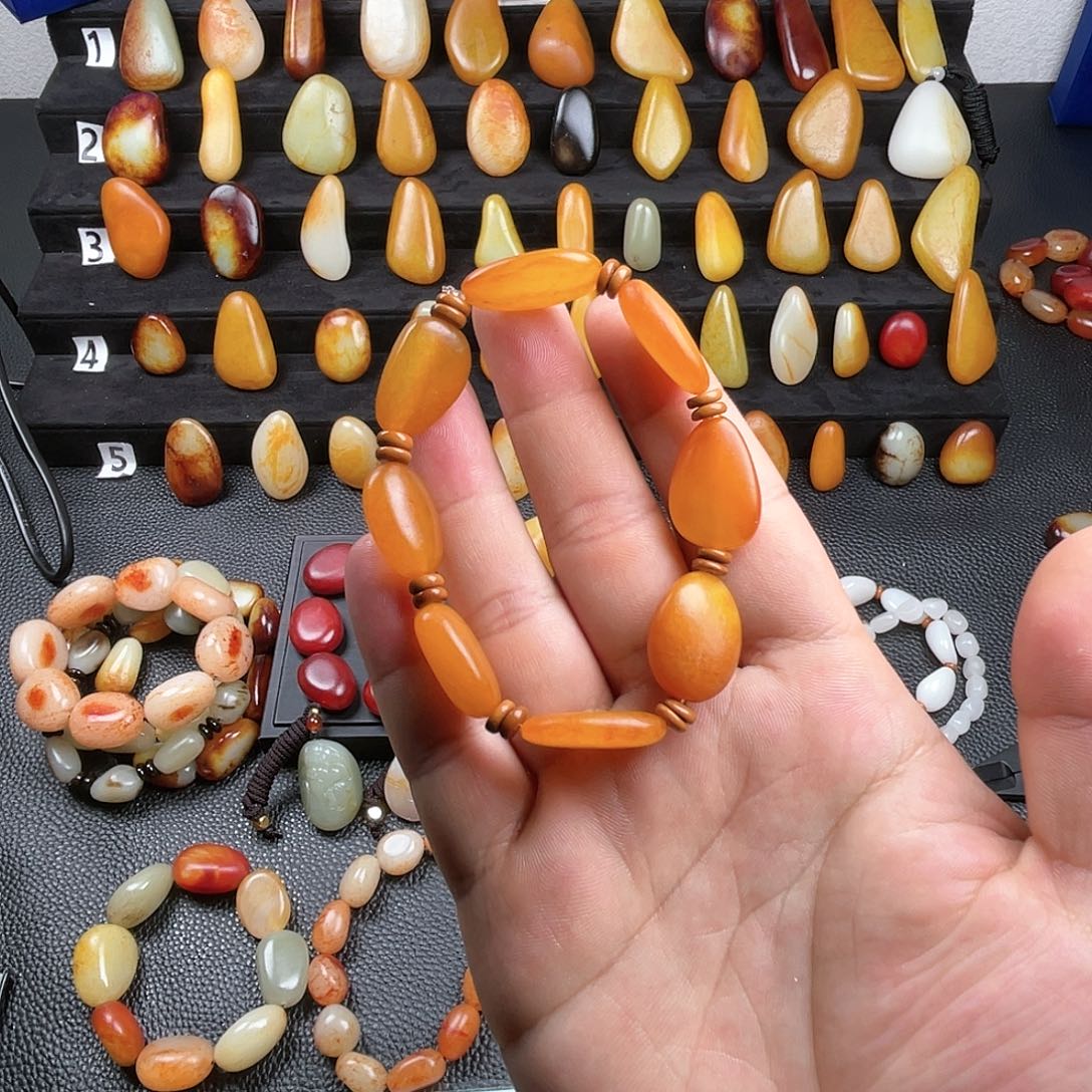 和田玉吊坠(赠链)未镶嵌