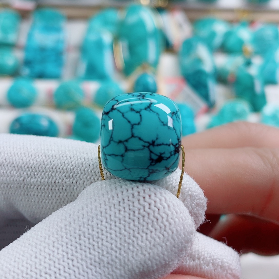 绿松石未镶嵌颈饰直径16.7