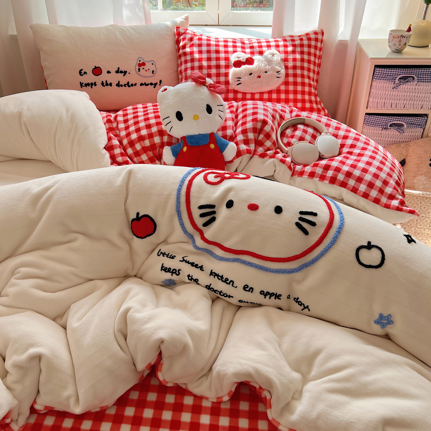 可爱毛巾绣牛奶绒床上四件套被套冬季珊瑚绒面床单三件套加绒床品