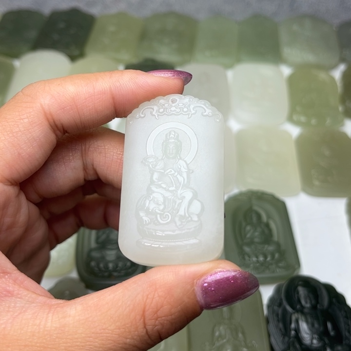 和田玉颈饰未镶嵌