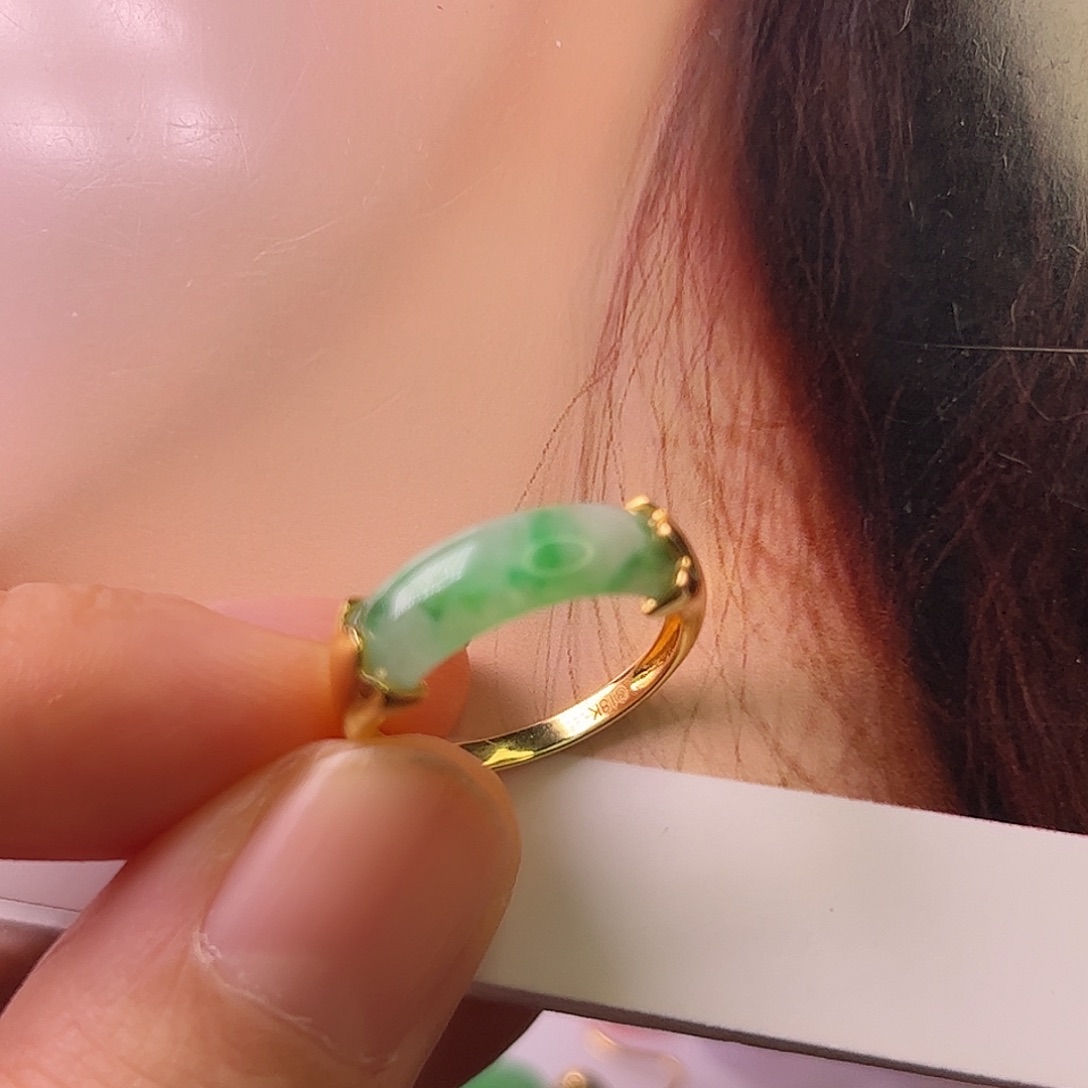可***多翡翠18K金镶嵌戒指戒指