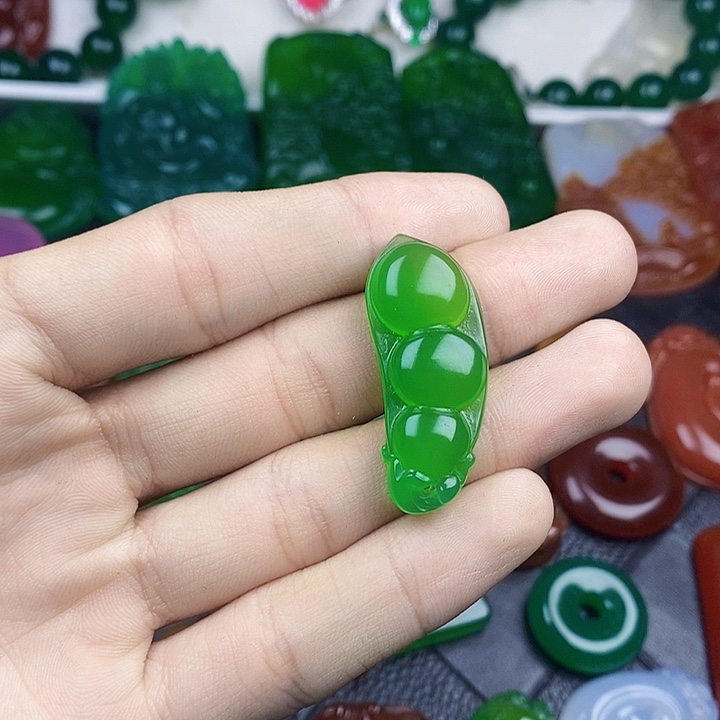 玛瑙/玉髓颈饰未镶嵌相*