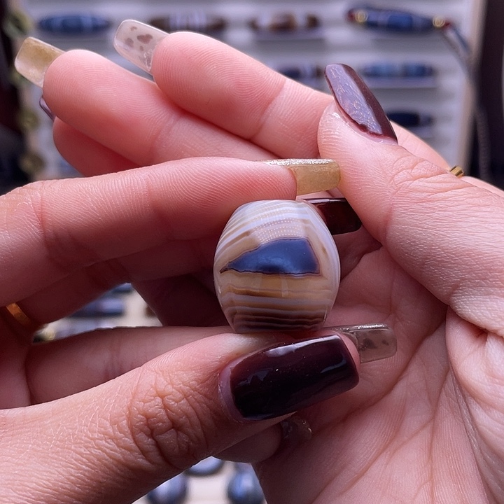 佛***哥玛瑙/玉髓未镶嵌颈饰