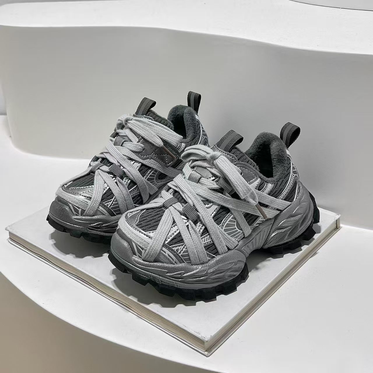 女童老爹鞋2025秋冬新款儿童加绒运动鞋男童二棉休闲鞋亲子鞋