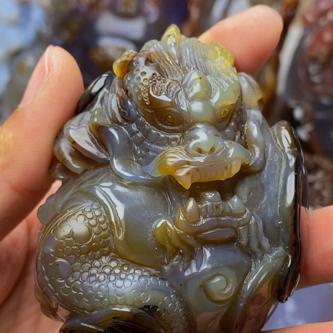 玛瑙/玉髓手把件未镶嵌