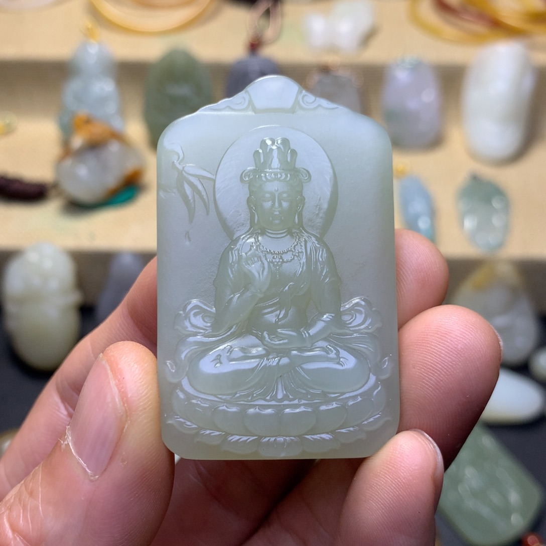 颈饰未镶嵌和田玉