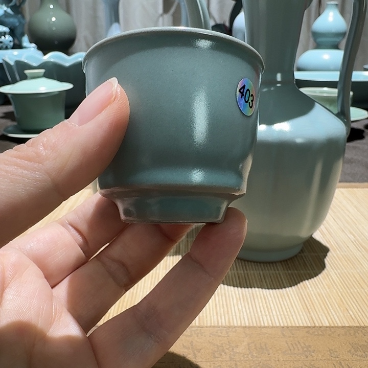 陶其他全手工，酒杯。