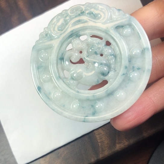 翡翠未镶嵌颈饰缅甸A货，每天下午1点半开播