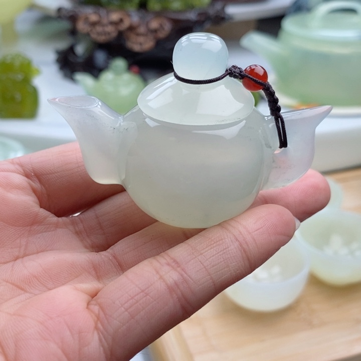 岫玉四大名玉手把壶未镶嵌