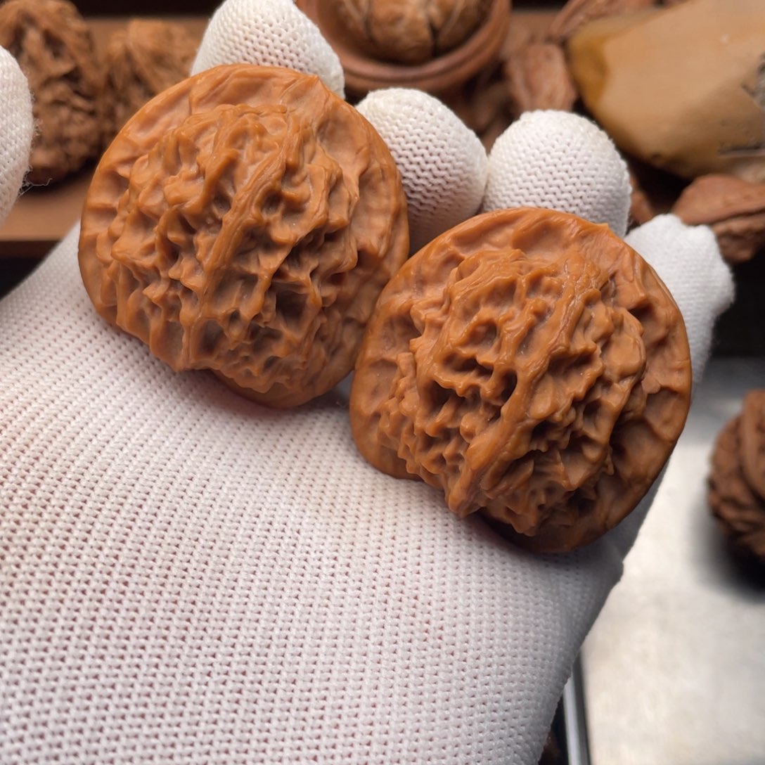 文玩核桃吊坠天地