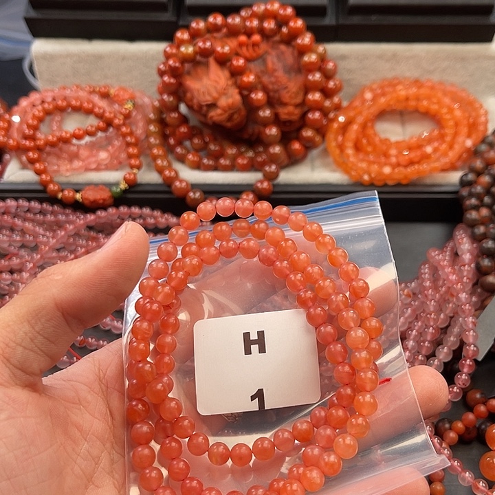 南红玛瑙未镶嵌多样性发货默认微瑕称重6mm