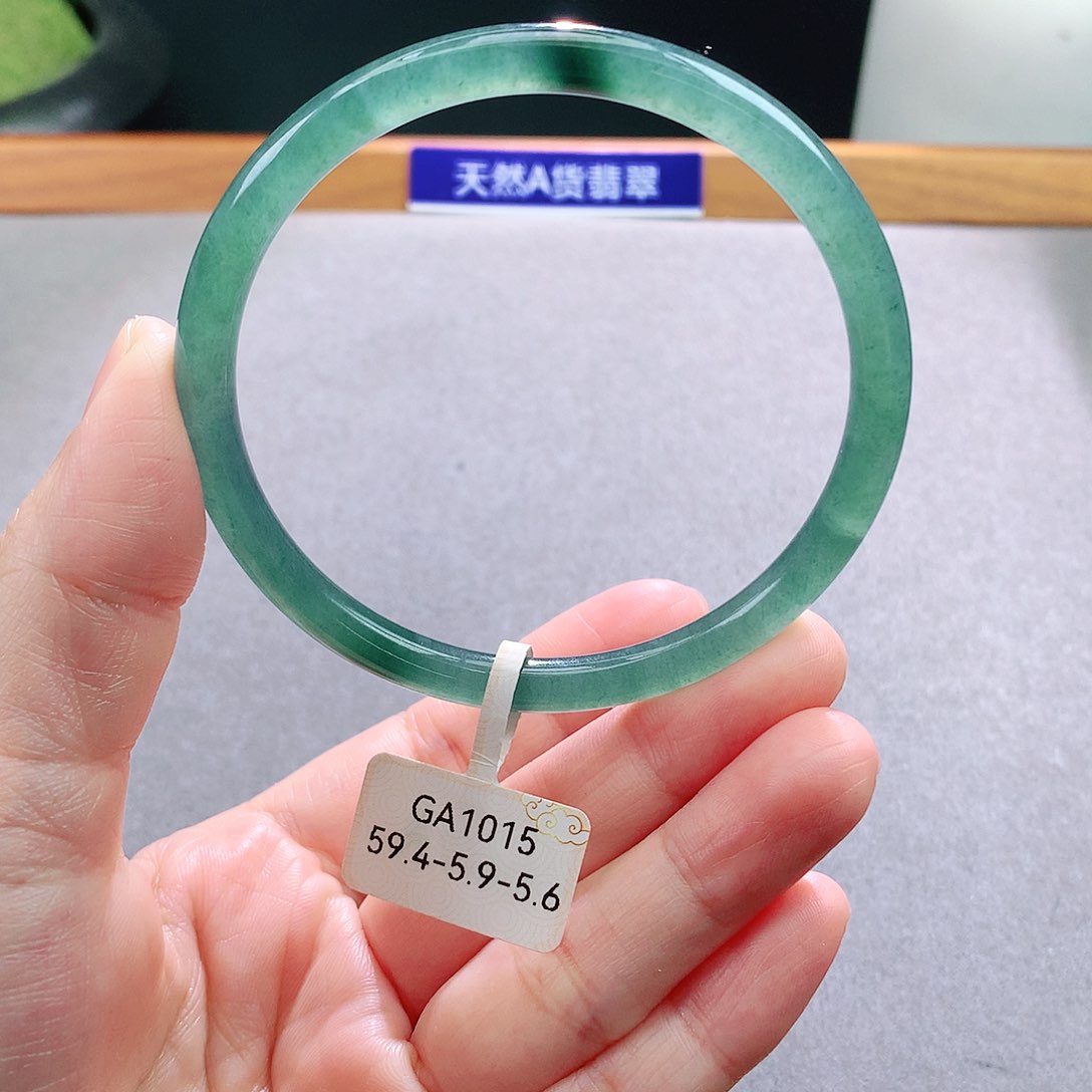 未镶嵌手镯翡翠天然翡翠手镯a货