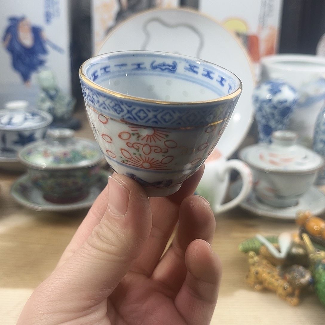 杯在那点吃嘛亲爱哒亲