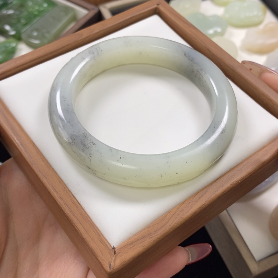 【闪购商品】和田玉吊坠未镶嵌