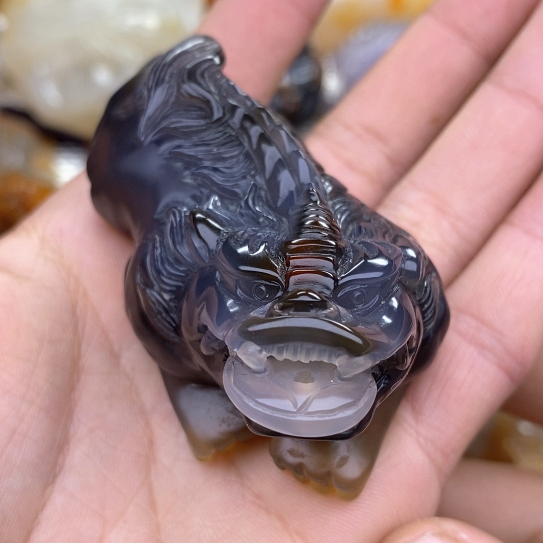 玛瑙/玉髓把件未镶嵌