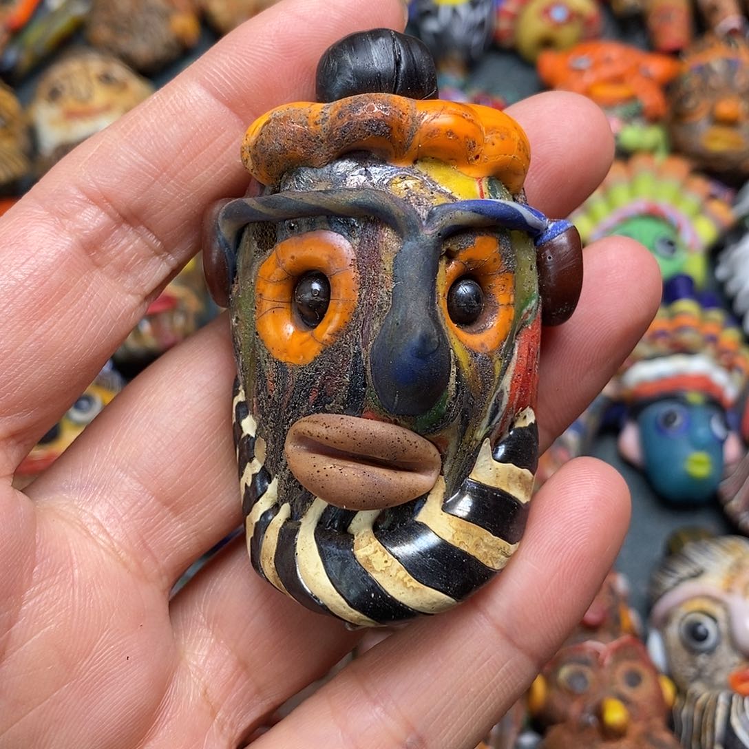 琉璃颈饰福利娃娃