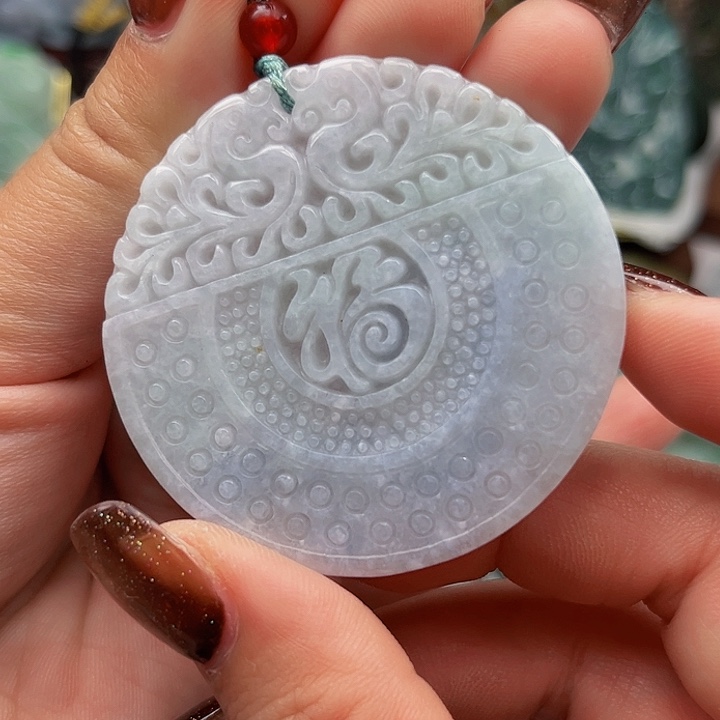 翡翠未镶嵌颈饰挂件