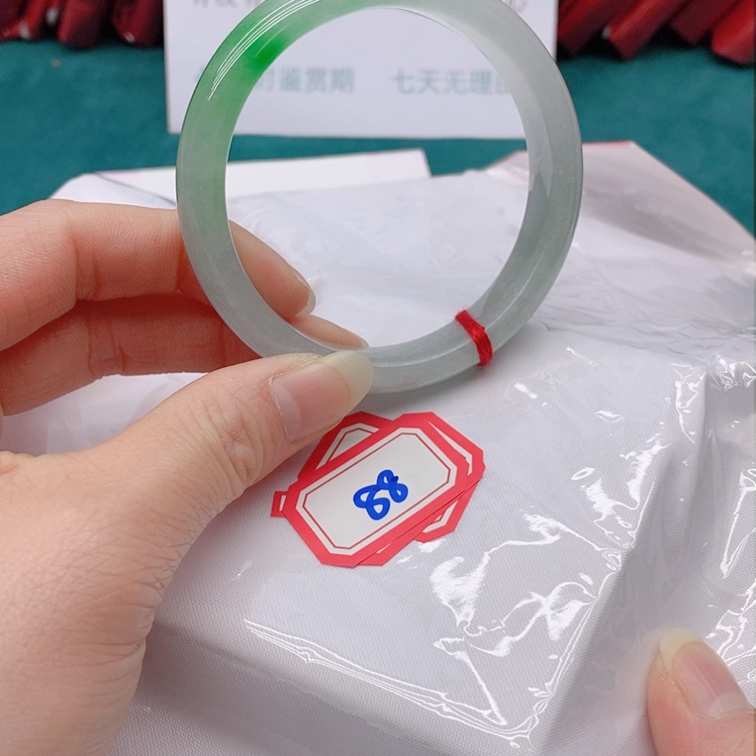 翡翠手镯未镶嵌零***豆88888888888