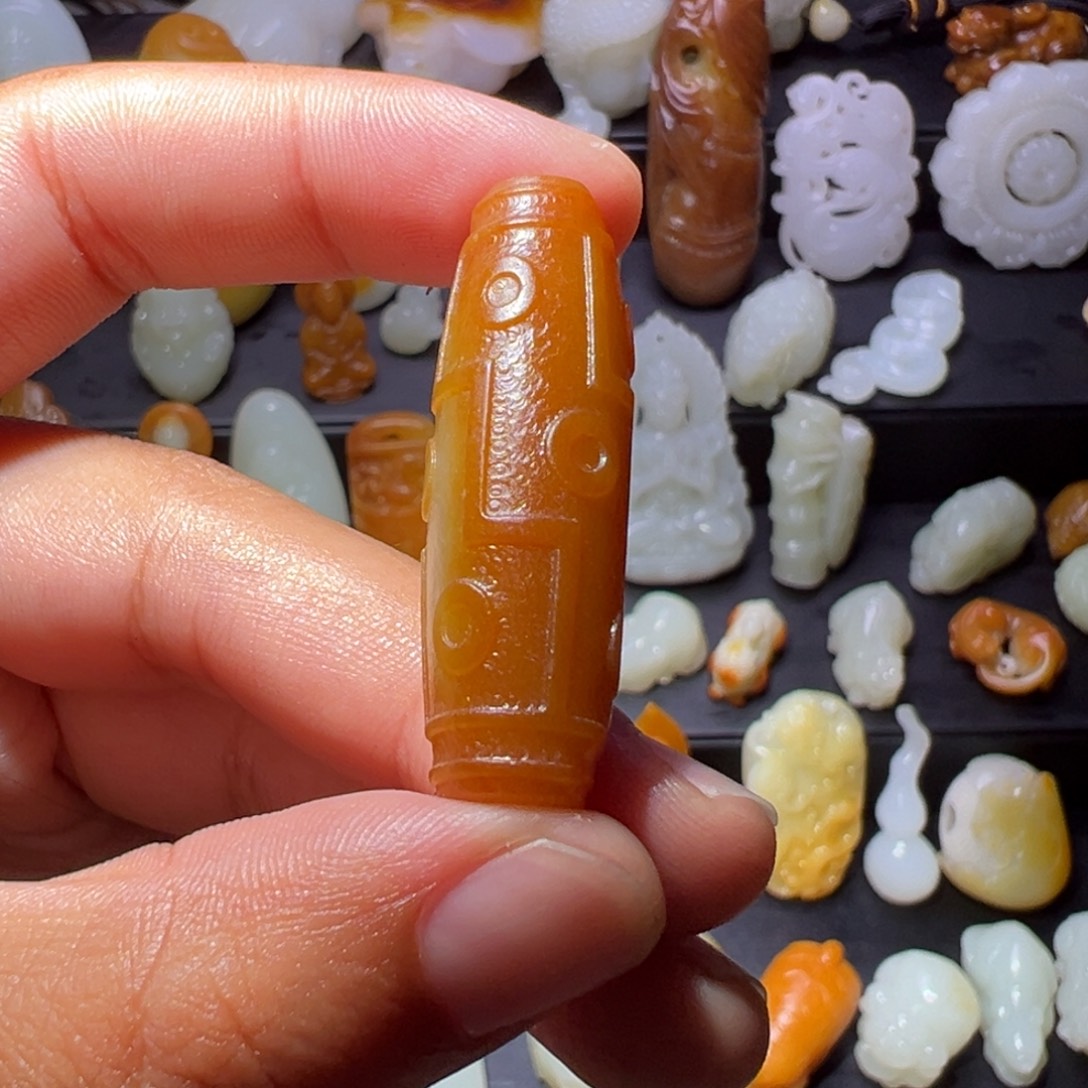 未镶嵌和田玉挂件