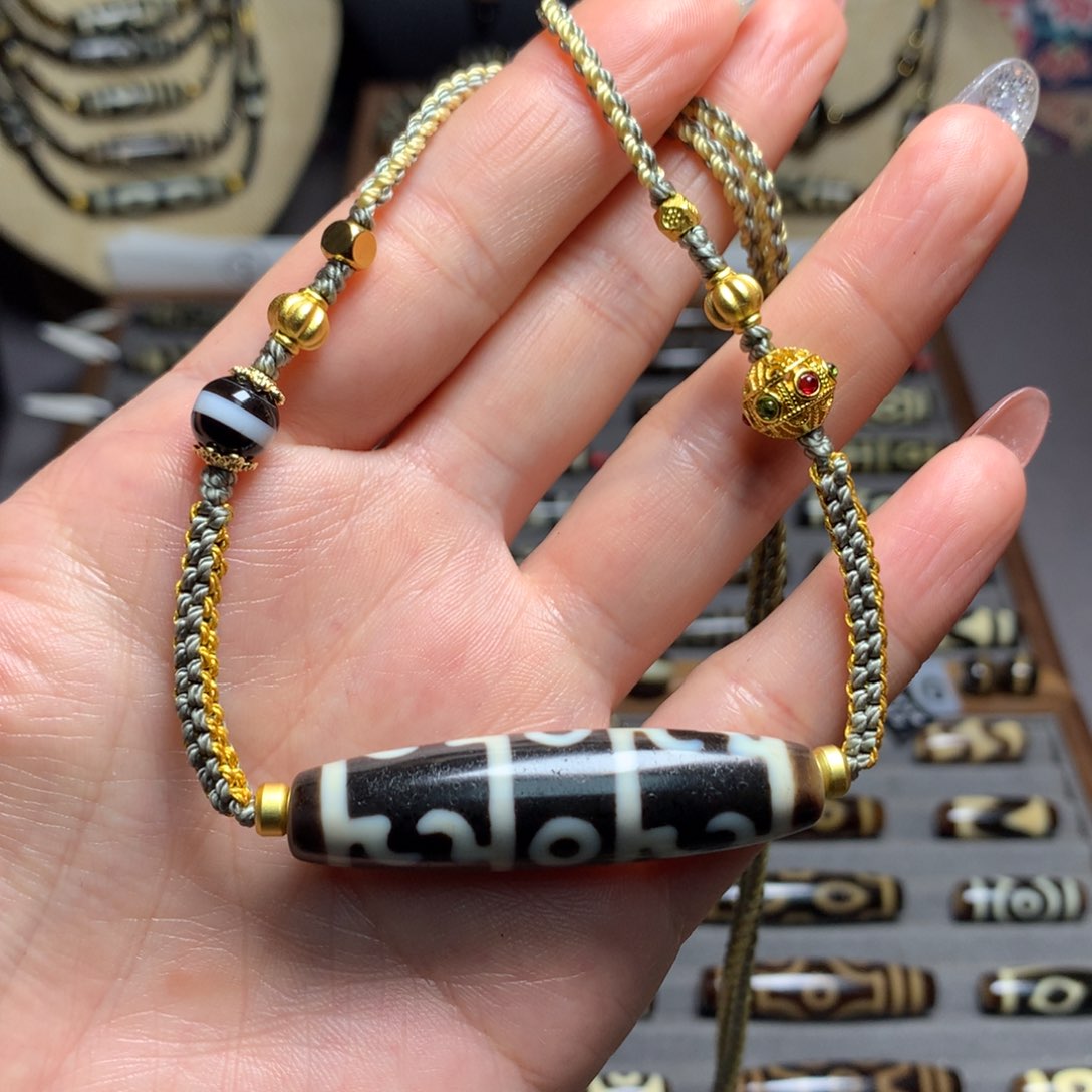 玛瑙/玉髓吊坠(赠链)未镶嵌