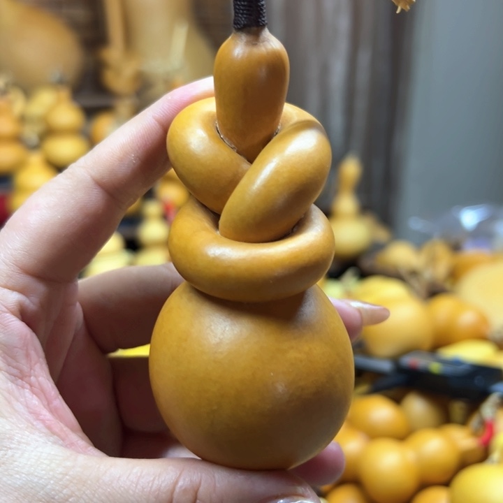 大叶紫檀（黑酸枝木类）大**?
