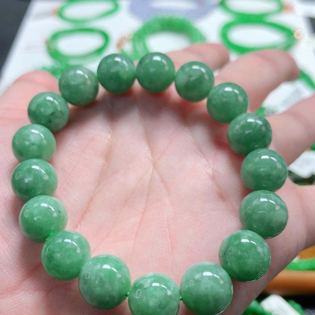 翡翠未镶嵌手链翡翠