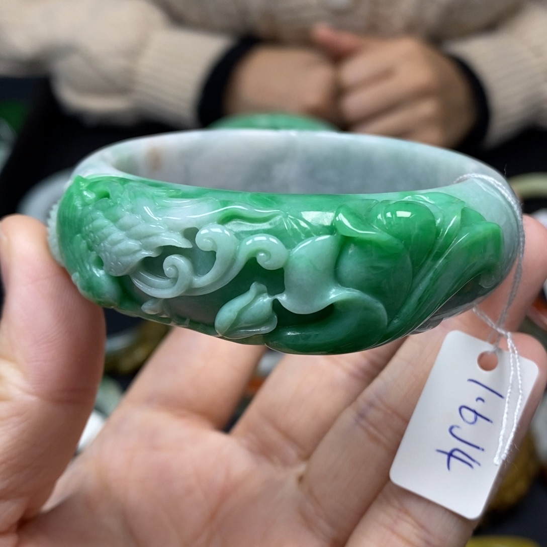 翡翠颈饰未镶嵌57.2圈口39号