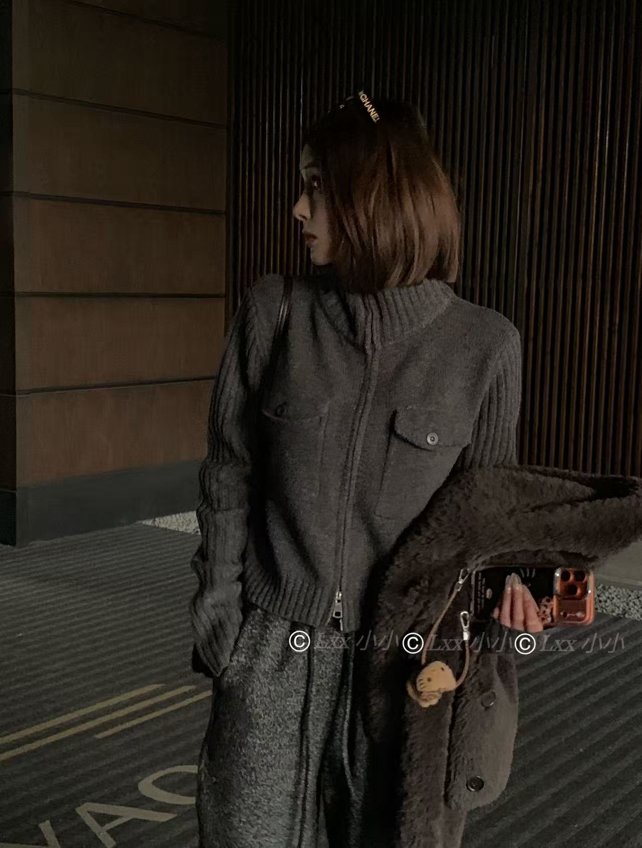 LXX 25新款纯色立领口袋拉链设计毛衣针织开衫XXM0024