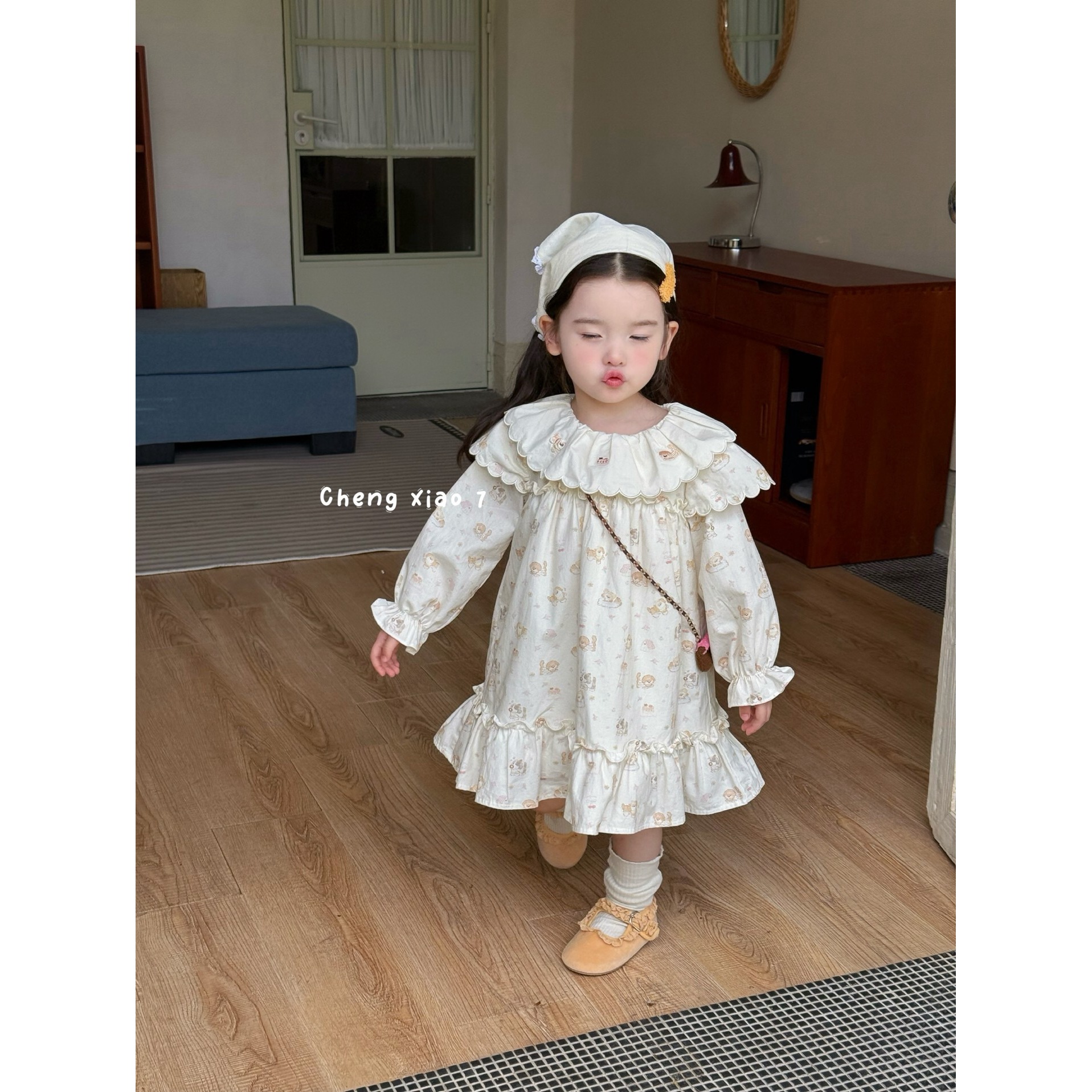  橙小7·25秋~满印卡通花边连衣裙XQ55069（汉服）