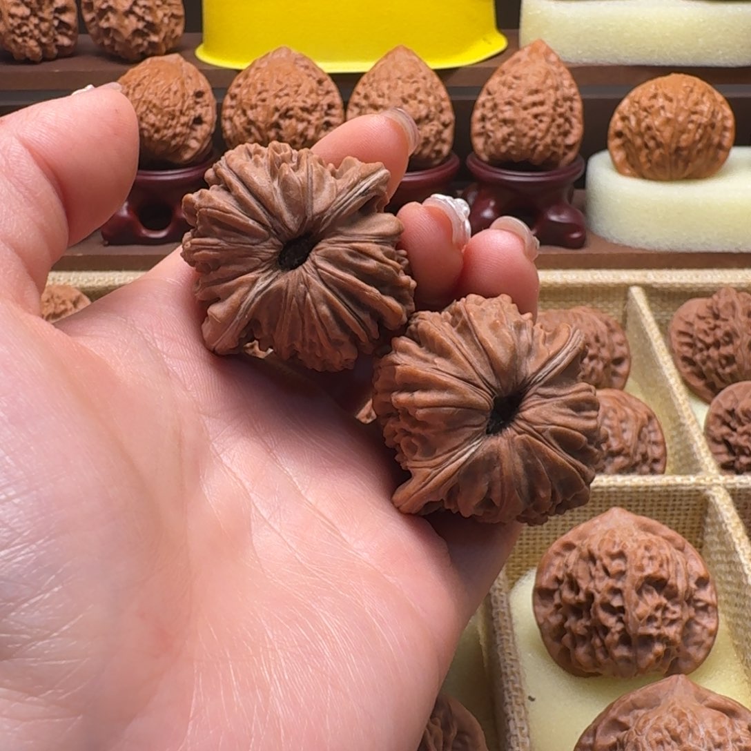 三***机文玩核桃吊坠39四组楼