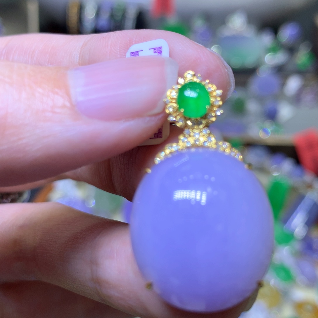 【闪购商品】翡翠颈饰18K金镶嵌翡翠吊坠项链