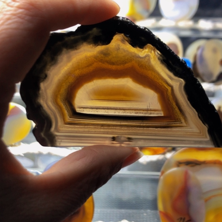 合金玛瑙/玉髓珠宝奇石苏*110有瑕