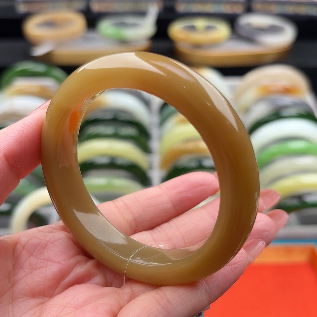 和田玉未镶嵌手镯全糖！且末红油糖 细腻油润 万内强推款53.3