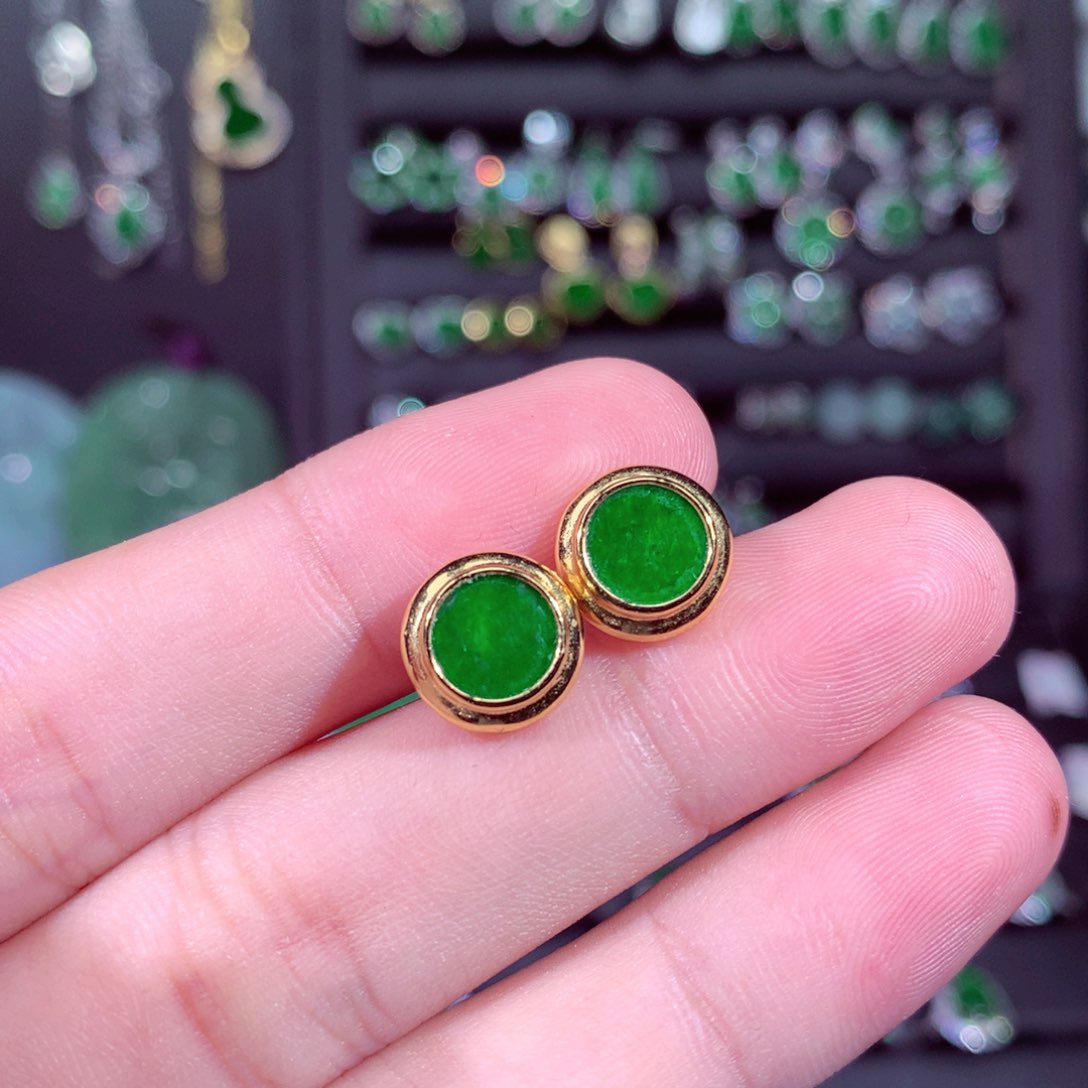 翡翠戒指未镶嵌翡翠