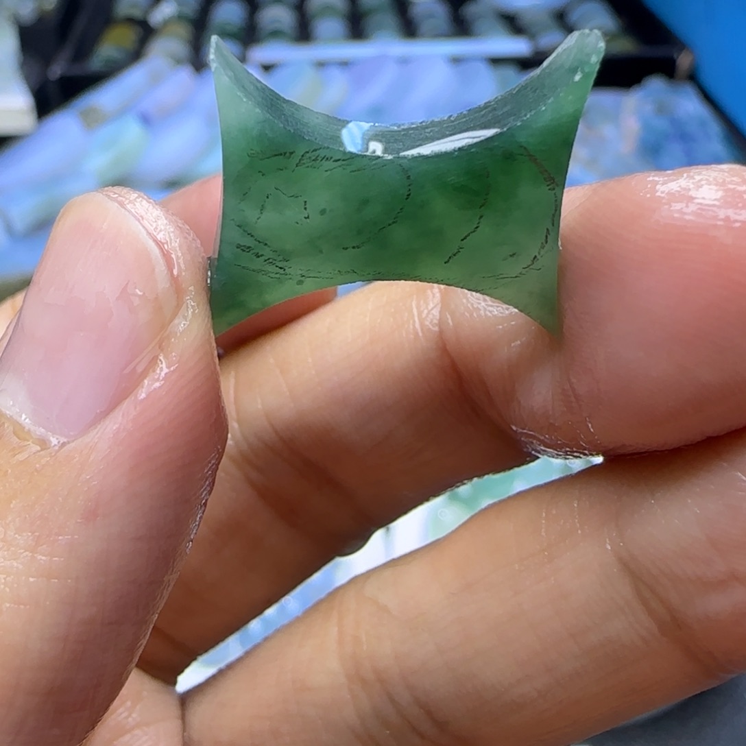定制翡翠未镶嵌定制