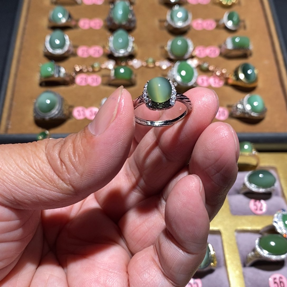 和田玉（碧玉）戒指未镶嵌