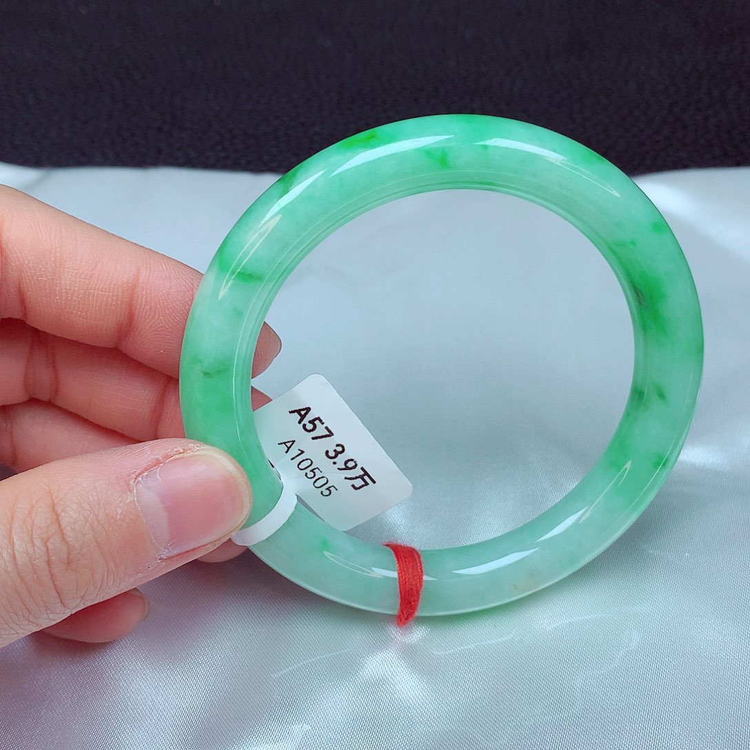 翡翠手镯未镶嵌手镯57