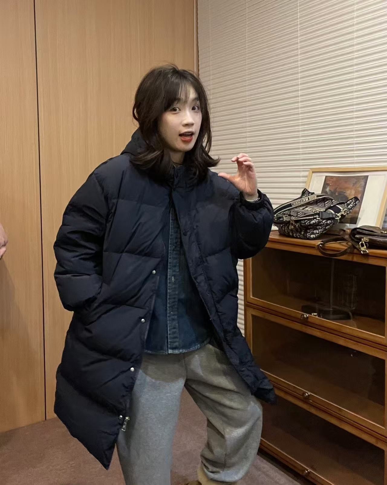 Sevbasks七七家韩版新标A1211独爱藏青连帽中长蝉蛹暗扣羽绒服