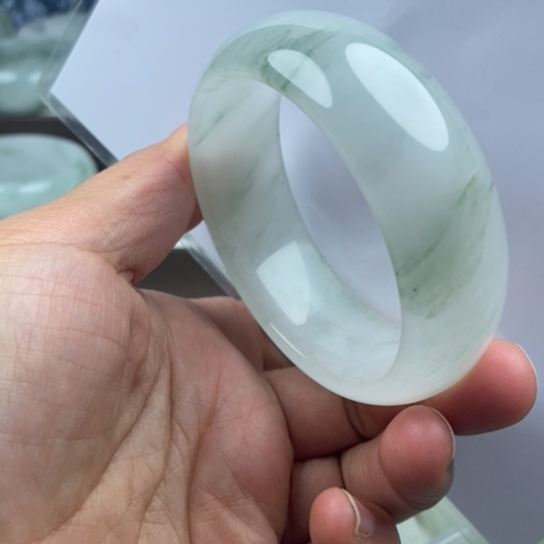 石英质玉（金丝玉）未镶嵌手镯