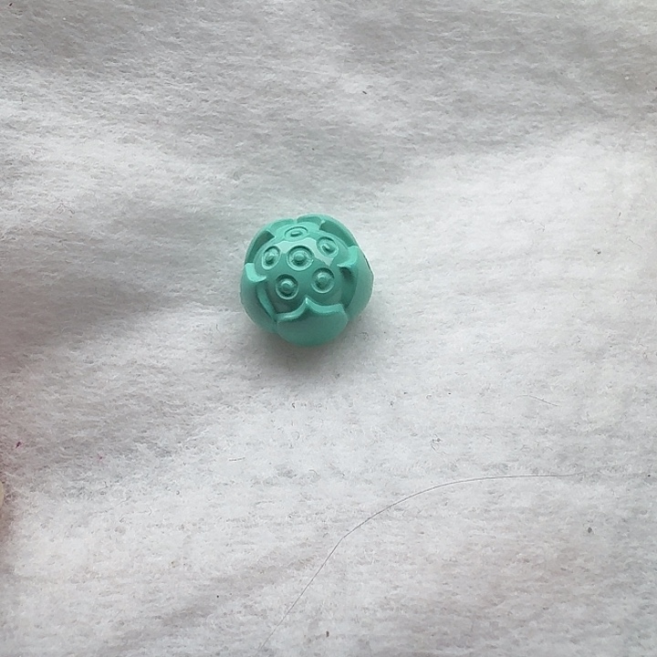 尺寸：14/10➕雕刻绿莲花隔珠，吊坠
