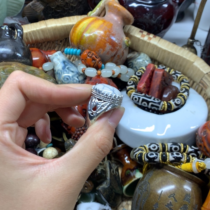 B***.手工艺品琉璃这样你会知道他