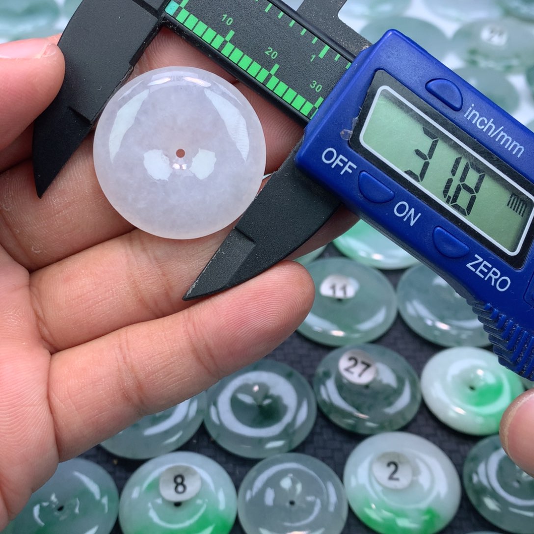 翡翠未镶嵌颈饰缅甸天然A货翡翠