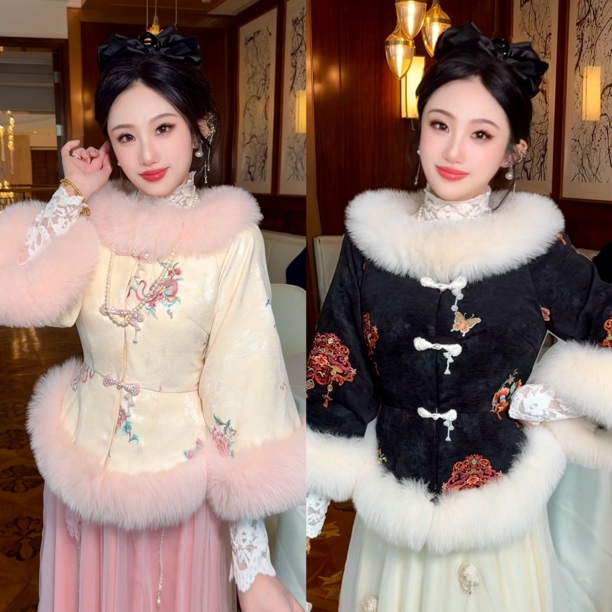 【媛珠 奢系千金】重工刺绣贵气收腰大狐狸毛领鹅绒服国风原创加厚