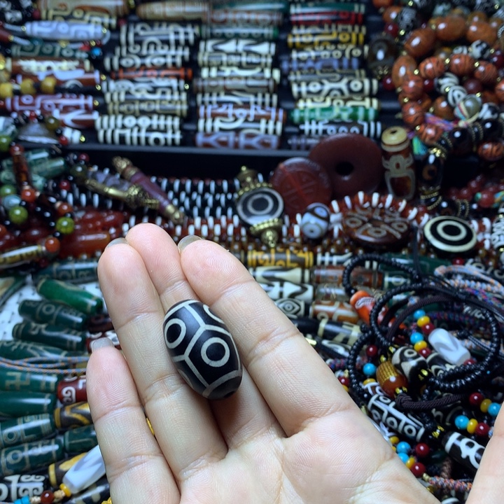 玛瑙/玉髓未镶嵌吊坠(赠链)