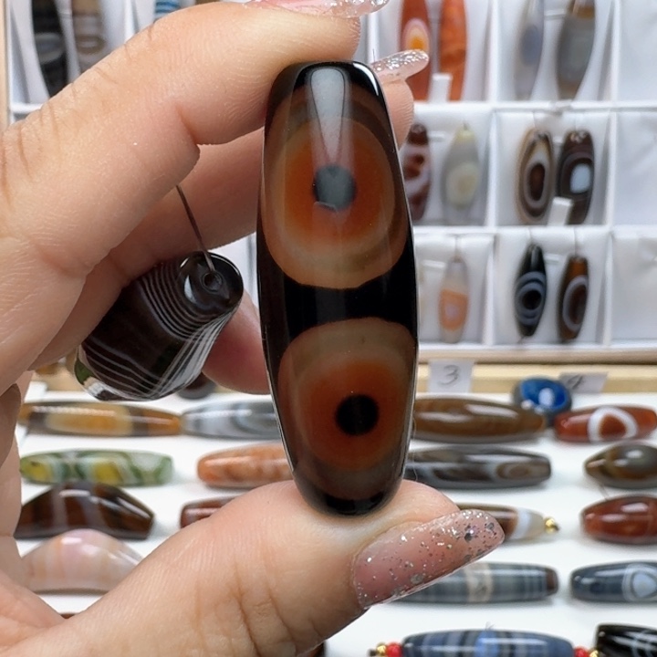 玛瑙/玉髓颈饰未镶嵌W****云